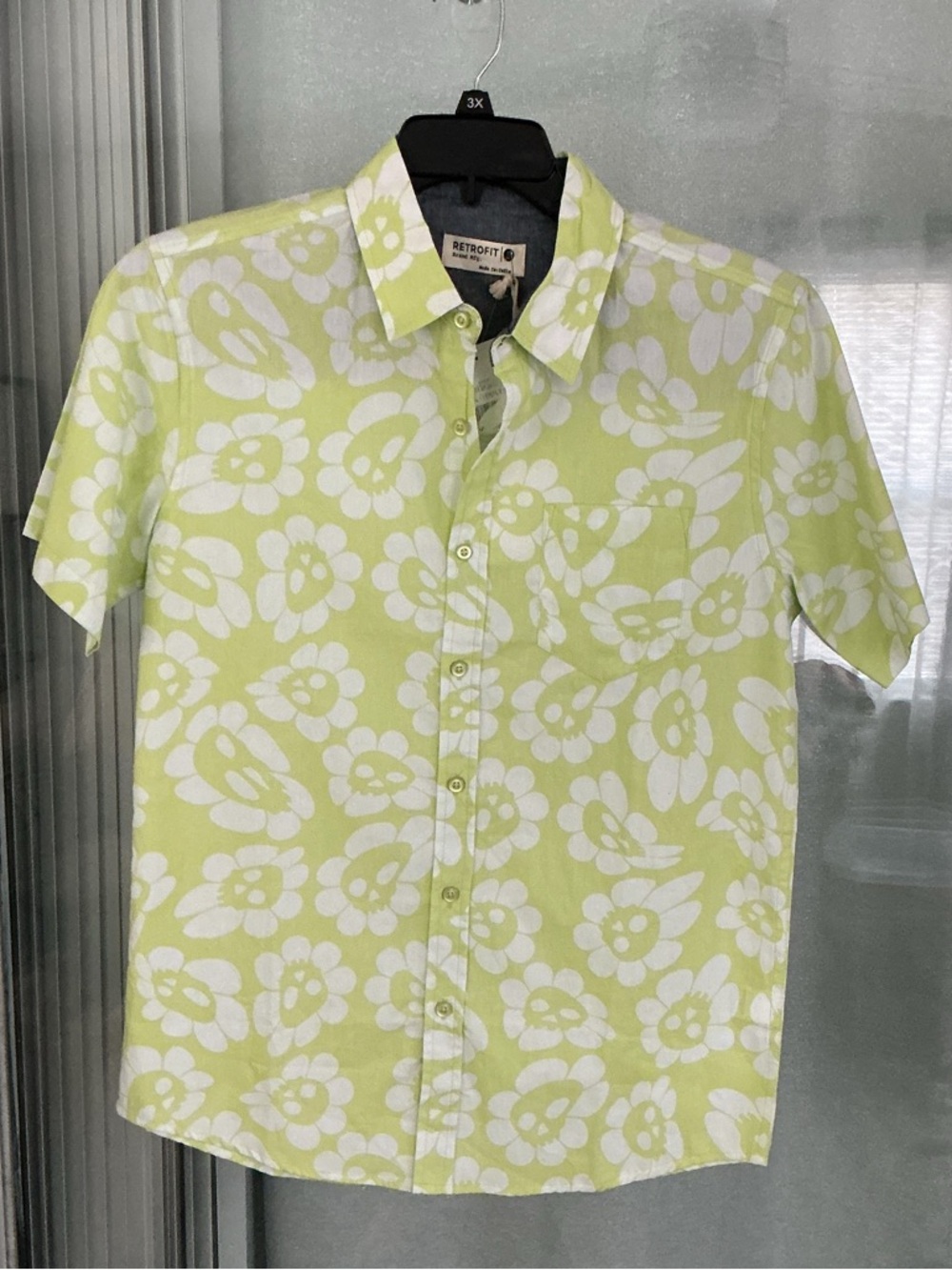 Retrofit Short Sleeve Button Up Woven Tee